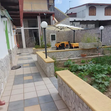 Oltremare Pensión 3*