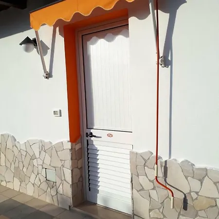 Oltremare Guest house Vignacastrisi